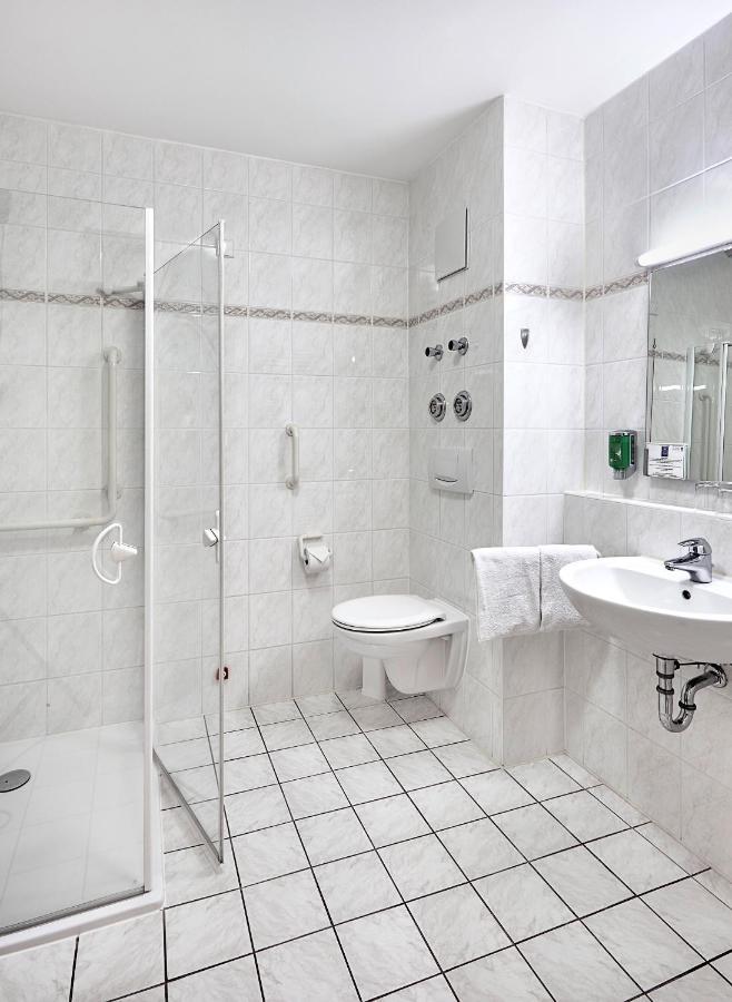 Hotel & Residenz Am Kurpark Schlangenbad Zewnętrze zdjęcie